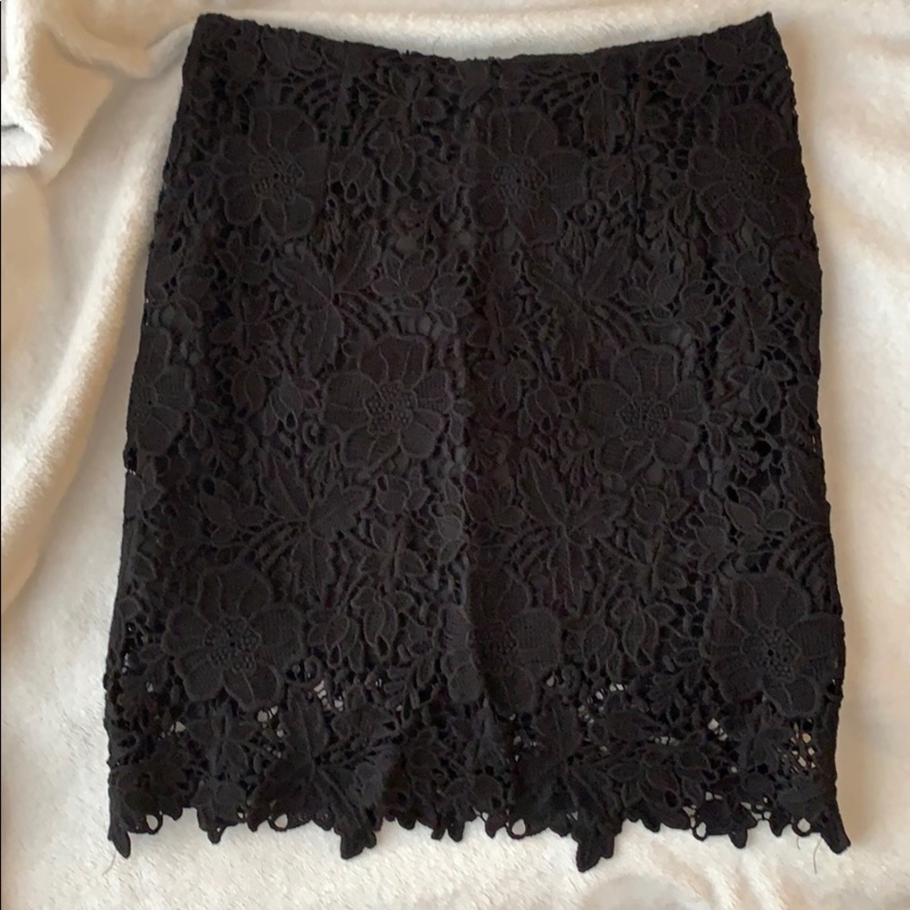 Forever 21 Black Floral Skirt